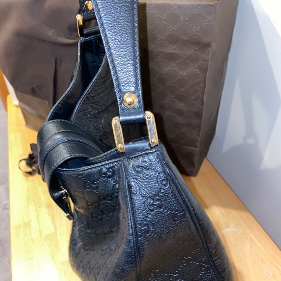 Gucci Black Leather Guccissma Hobo Bag - Picture 13 of 16